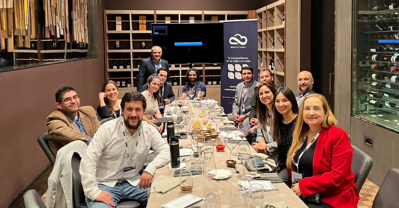Morris & Opazo y AWS ponen en marcha el primer encuentro Data Driven Everything con líderes empresariales chilenos