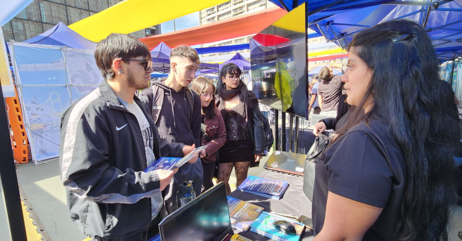 Morris & Opazo conecta educación y tecnología en Feria San Joaquín se Vive – imagen 2