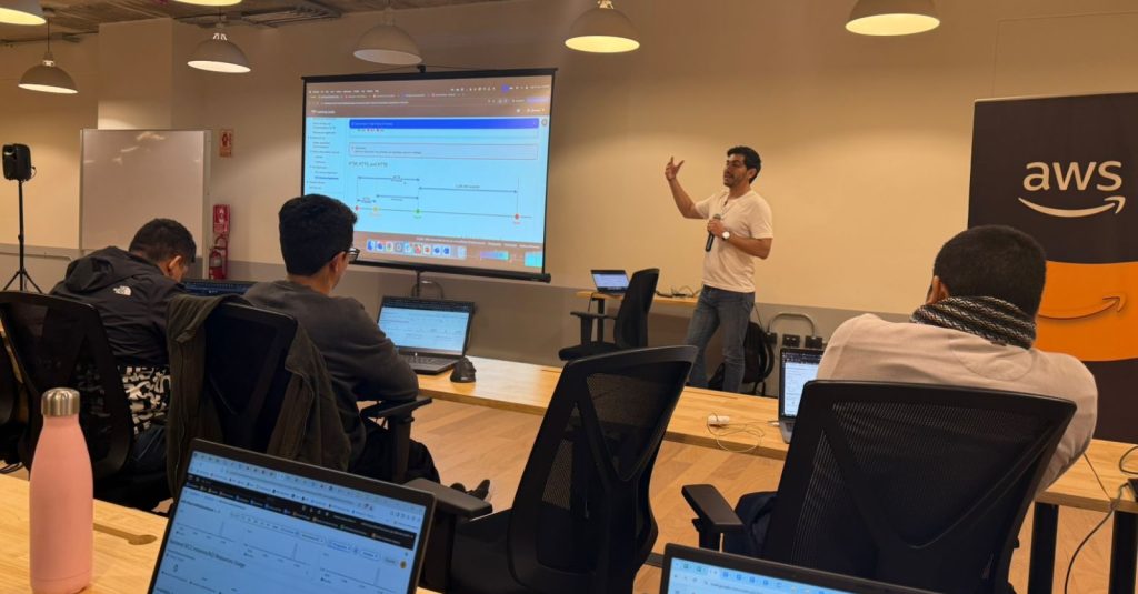 AWS Resilience Day Lima: Morris & Opazo se entrena en resiliencia operativa avanzada