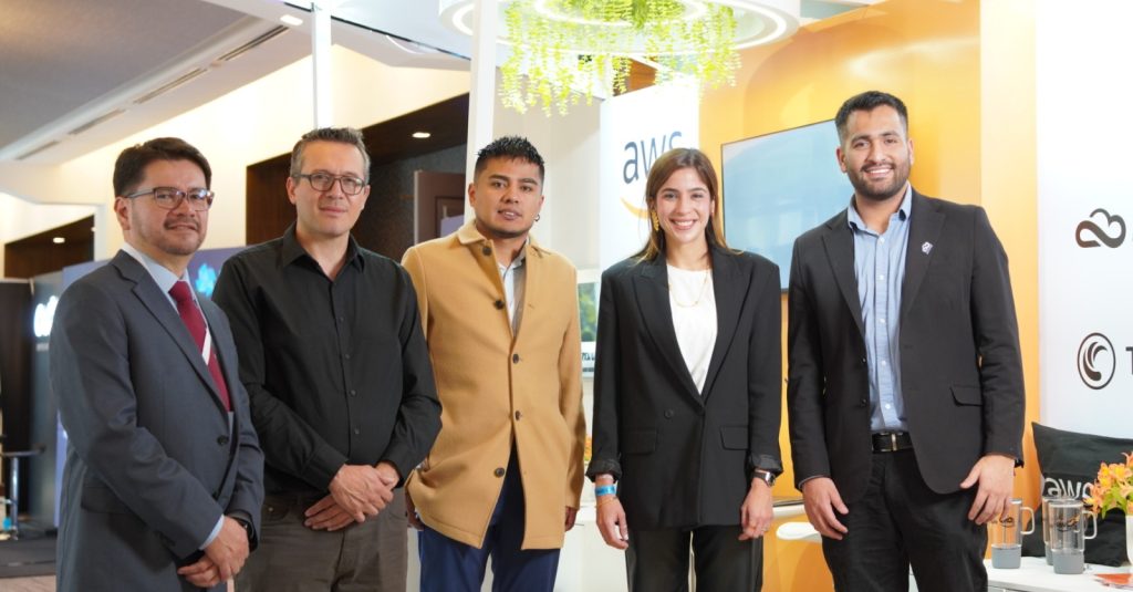 Ciudades inteligentes y servicios públicos eficientes Morris & Opazo y AWS presentes en Smart City Ecuador